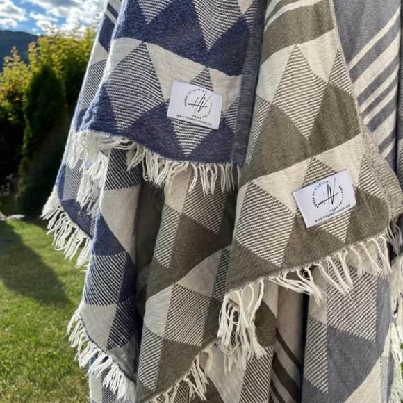 The Bestie Beach Towel - Picture 4 of 5